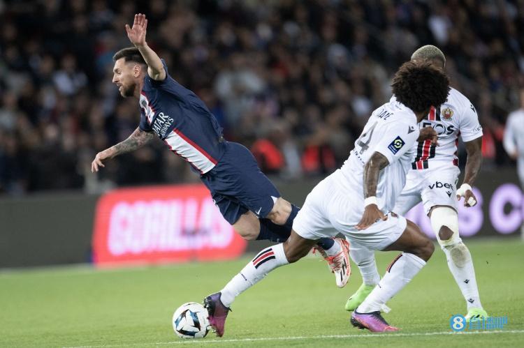 飞翔的阿根廷人!梅西1V2突破被丹特放倒,剩下的我们都知道了