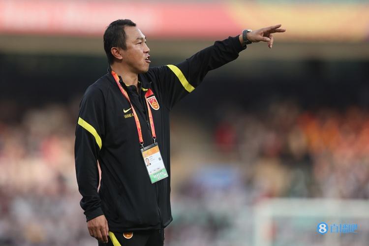 U17女足主帅王安治:与强队同组能得到锻炼,比赛中我们有机会
