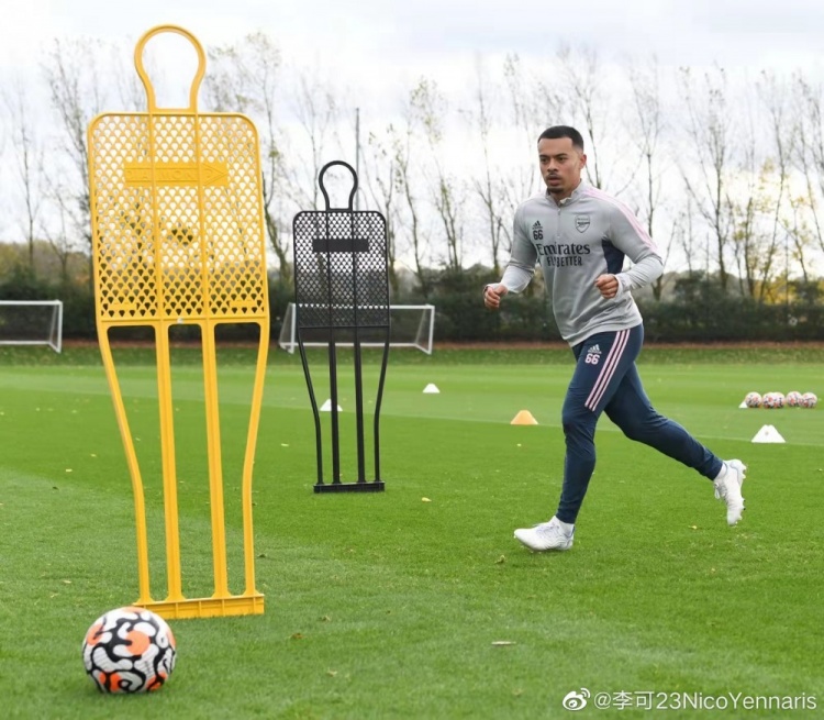 李可身披老东家阿森纳训练服:疗伤没捷径,只能一步一步来?