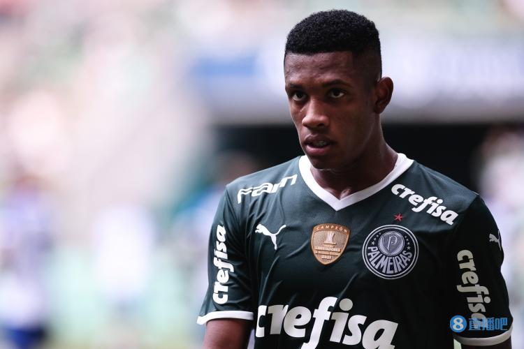 太阳报:阿森纳考虑冬窗签帕尔梅拉斯中场达尼洛,还想签一位边锋