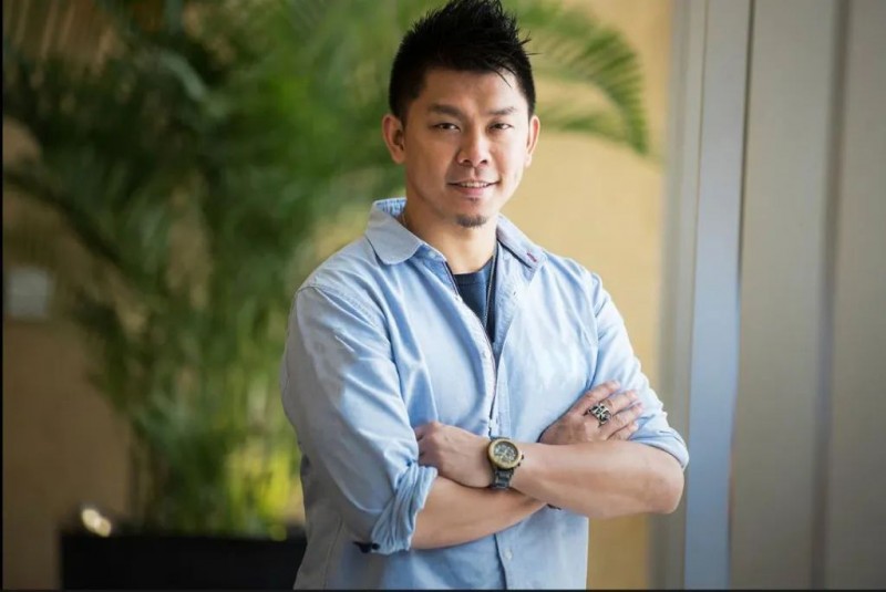 【EV扑克】破产两次仍不放弃,他重新爬起来拿了14个冠军!