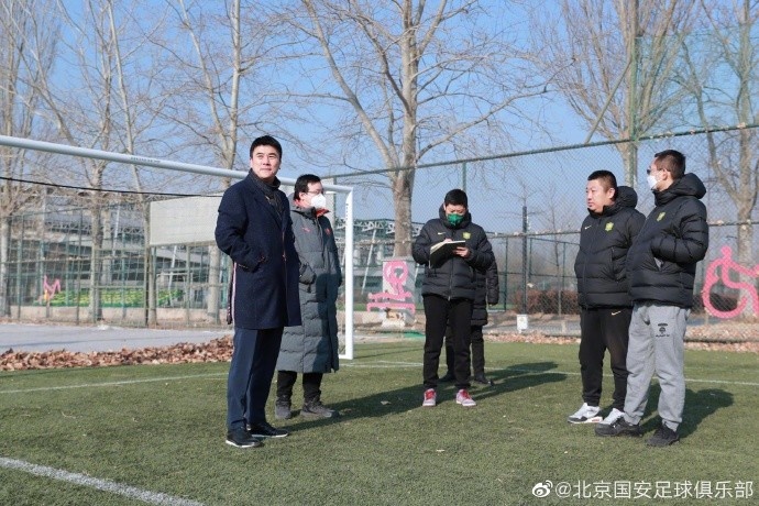 北方某俱乐部总经理李某被带走?国安官博晒李明工作照“辟谣”