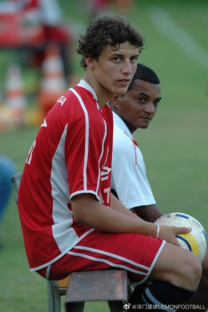 当他们还不是蓬蓬头,你都认得出来吗??