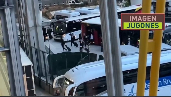 输掉西超杯决赛后,皇马全队已经回到马德里