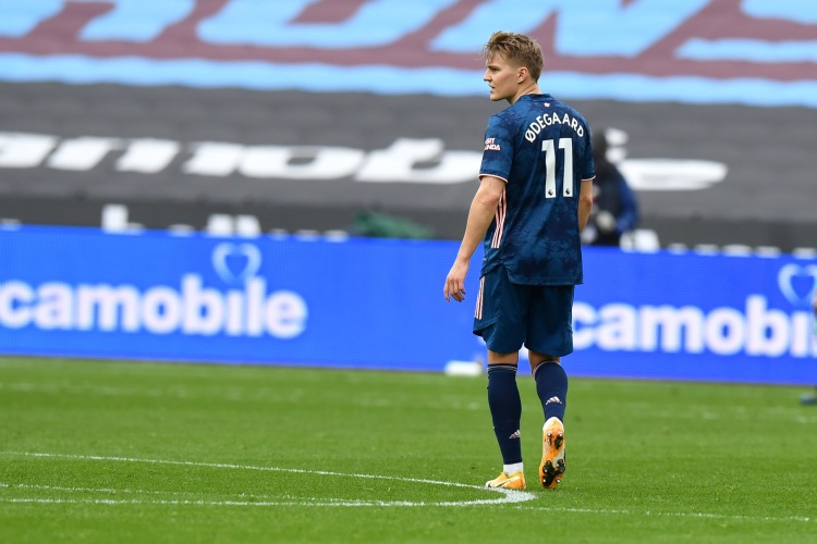 本赛季英超过人成功率榜:厄德高第一,本坦库尔第二坎塞洛第五