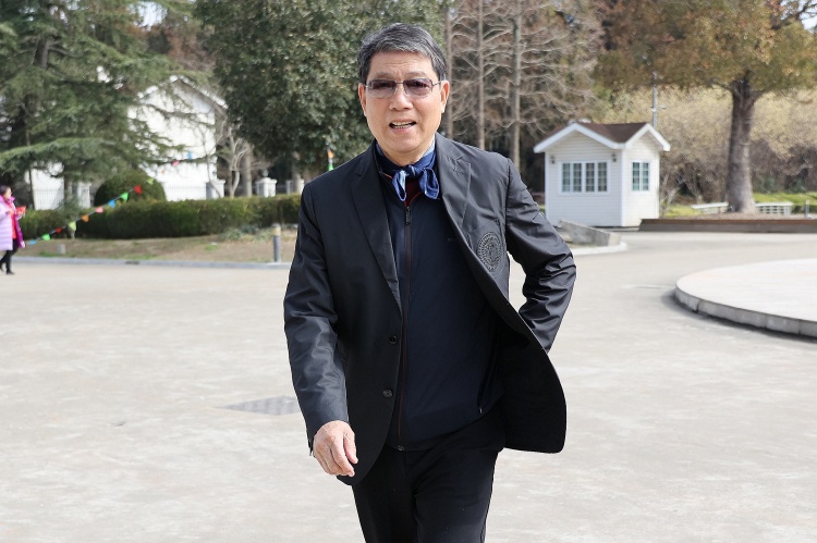 徐根宝:输越南后很难熬,希望国足出真正的球星凭实力进世界杯