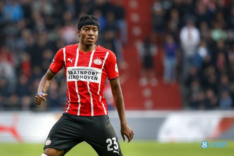 天空:切尔西与埃因霍温谈马杜克转会,同时也在和矿工谈穆德里克