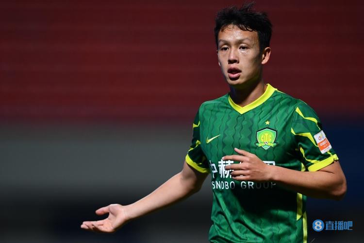 博主：国安球员高天意近日完婚，阮奇龙受邀担当伴郎