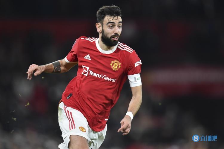 科利莫尔:B费的进球站不住脚,曼联还不足以争冠但正在重拾自我