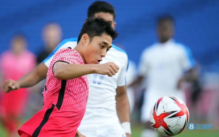图片报：韩国球员李东俊离开柏林赫塔，将转会至全北现代