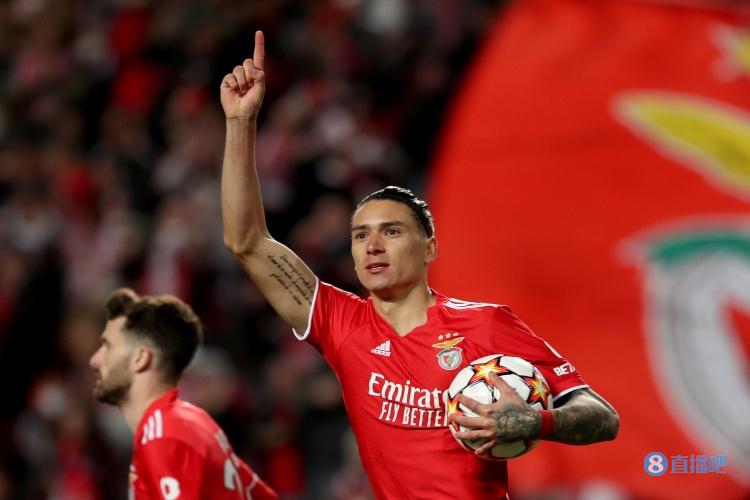 2011年来欧洲各家豪门转会总盈亏榜:本菲卡赚5.3亿,曼联亏10亿