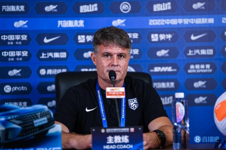 三镇主帅佩德罗:曼萨诺为我送上了祝贺 一开始曾受邀执教中国U15