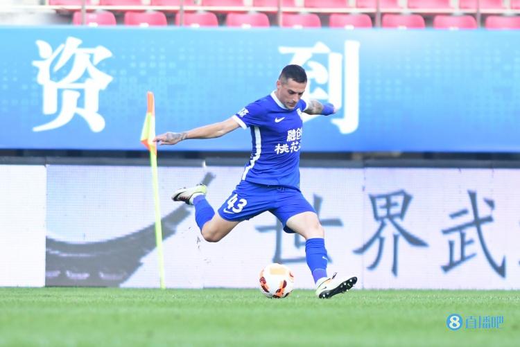 斯坦丘:赛季进行到一半时预感我们会夺冠 接下来去哪里还没计划