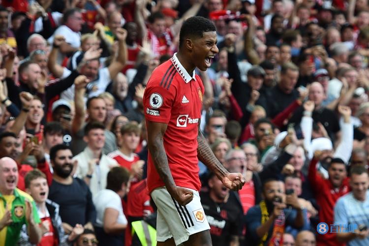 曼联笔记:中场人盯人支撑高位压迫,曼联靠纵深冲出逆转