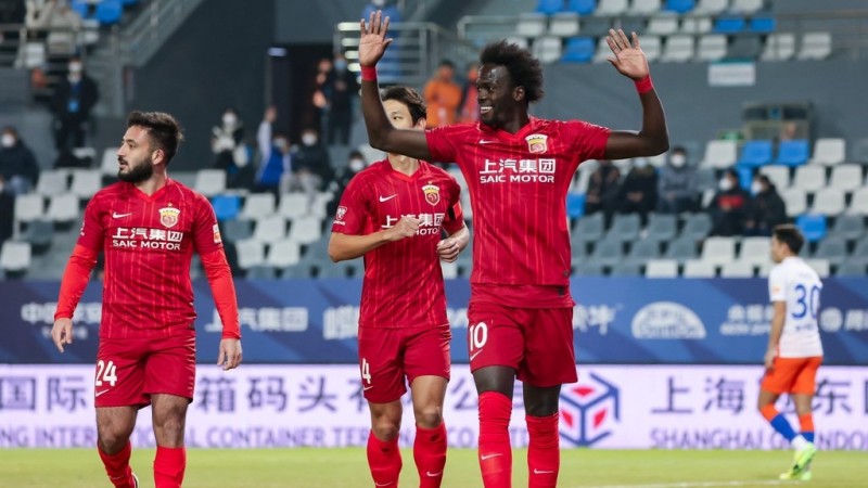 中超-吕文君闪击恩迪亚耶双响 海港4-0大胜长春亚泰