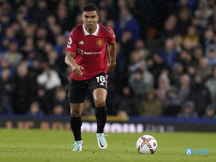 防守大闸！卡塞米罗全场数据：5次解围+3次拦截+8次抢断