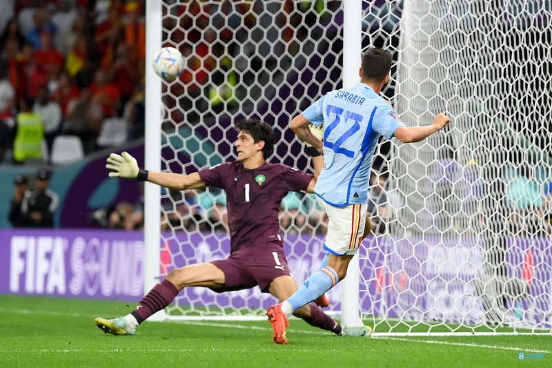 罗马诺:狼队本周会从巴黎签下萨拉维亚,转会费500万欧+浮动