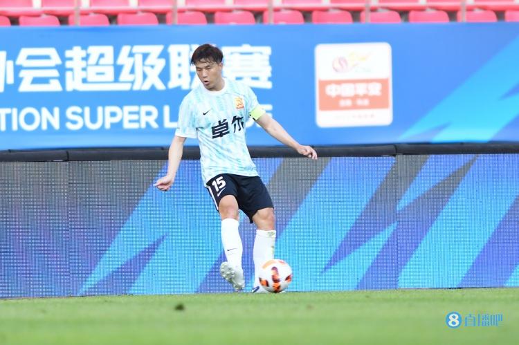 武汉长江回应球员明天讨薪：以各种理由拒参赛，合同有严重问题