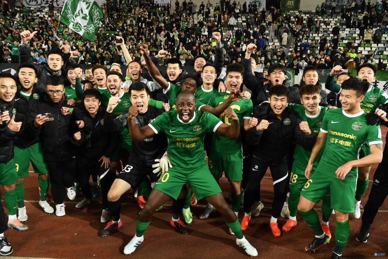 足球报：浙江队基本完成内外援引进工作 从皮尔洛麾下抢得埃弗拉