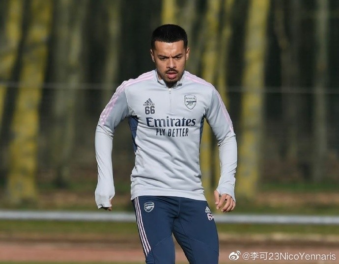 李可身披阿森纳训练服继续康复:渐入佳境!期待回到球场的那天