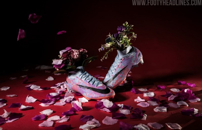 ?炫酷蓝粉配色!C罗设计全新耐克战靴,姆巴佩武磊等参与代言