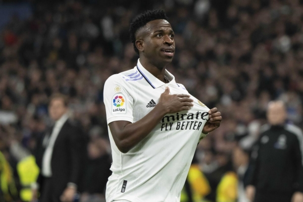 西甲一周资讯 | 皇马赢得世俱杯冠军;巴萨豪取联赛6连胜