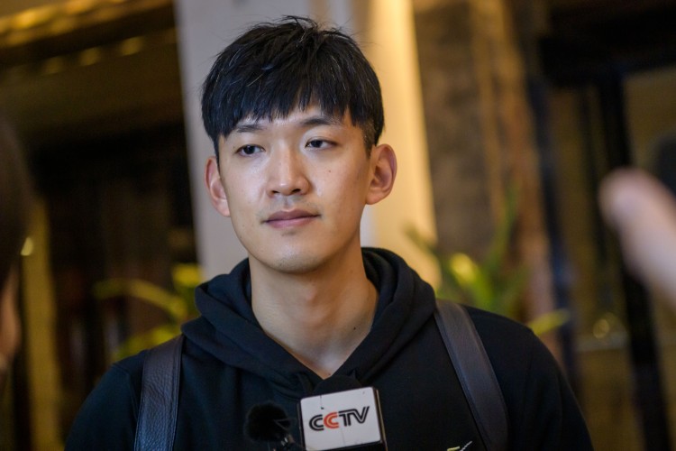 颜骏凌追忆布拉泽维奇:感谢他让我跳级进国奥 被阿曼淘汰太可惜