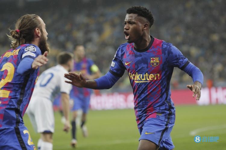 记者:曼联、阿森纳和利物浦有意法蒂,并已和球员方面进行了接触