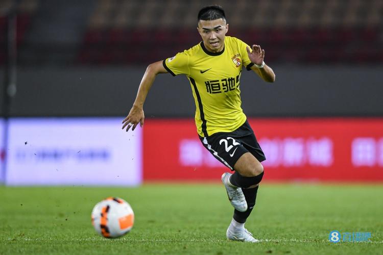 艾菲尔丁:U20国足实力不错每场都有赢球机会,很想踢好亚青赛