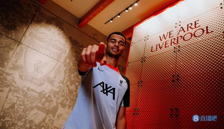 加克波:作为攻击手我必须要进球 我能担当中锋的位置