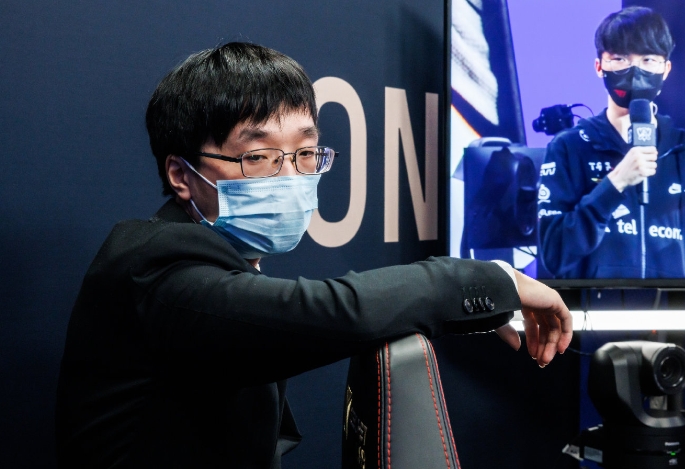 Tabe教练生涯履历:接手RNG就拿下德玛西亚杯冠军 助队MSI两连冠