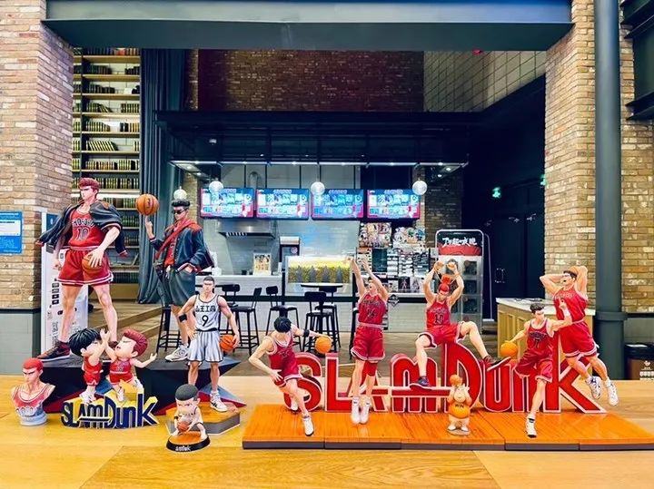 《灌篮高手》电影版登录国内影线，相关周边球衣、手办等卖断货