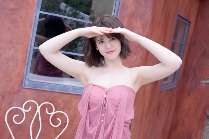 千鹤艾玛(千鶴えま)出道作品番号及封面,千鹤艾玛个人简介