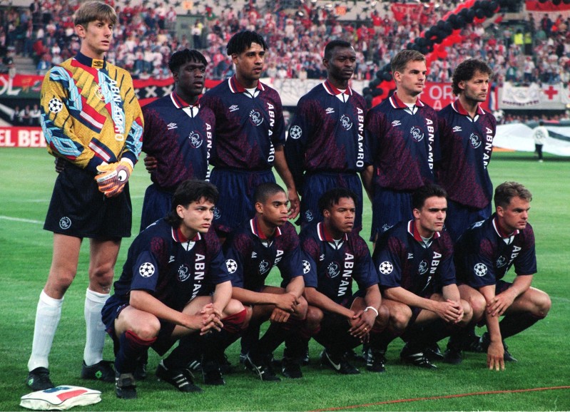 昔日欧洲之王,如今降级区~94/95欧冠决赛的贾府首发你能认全吗?