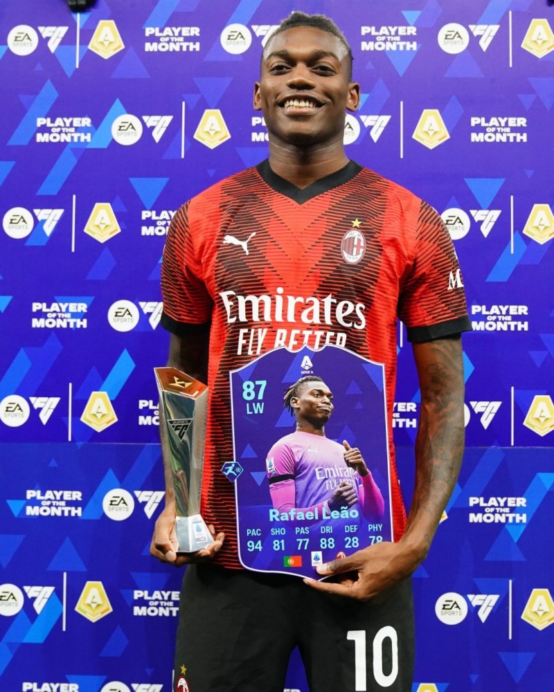 5场3球2助!莱奥今天领取了意甲9月最佳球员奖项