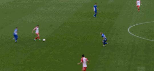 三人染红！拜仁8-0血洗达姆施塔特 凯恩戴帽+超远吊射