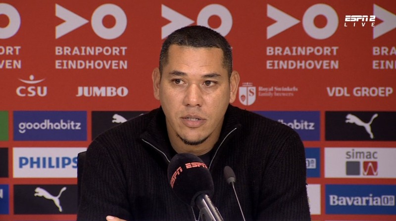 阿贾克斯临时主帅:对未来充满希望,我们不会留在倒数第一的位置