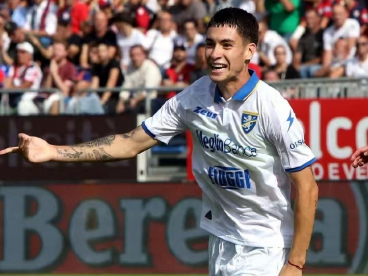 横空出世的意甲过人王,未来接班迪马利亚辅佐梅西?