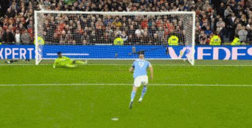 曼联完败！哈兰德独造3球，一己之力打爆曼联