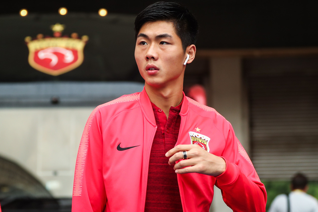 记者:魏震落选国足有些可惜,按表现和出勤率稳压不少人