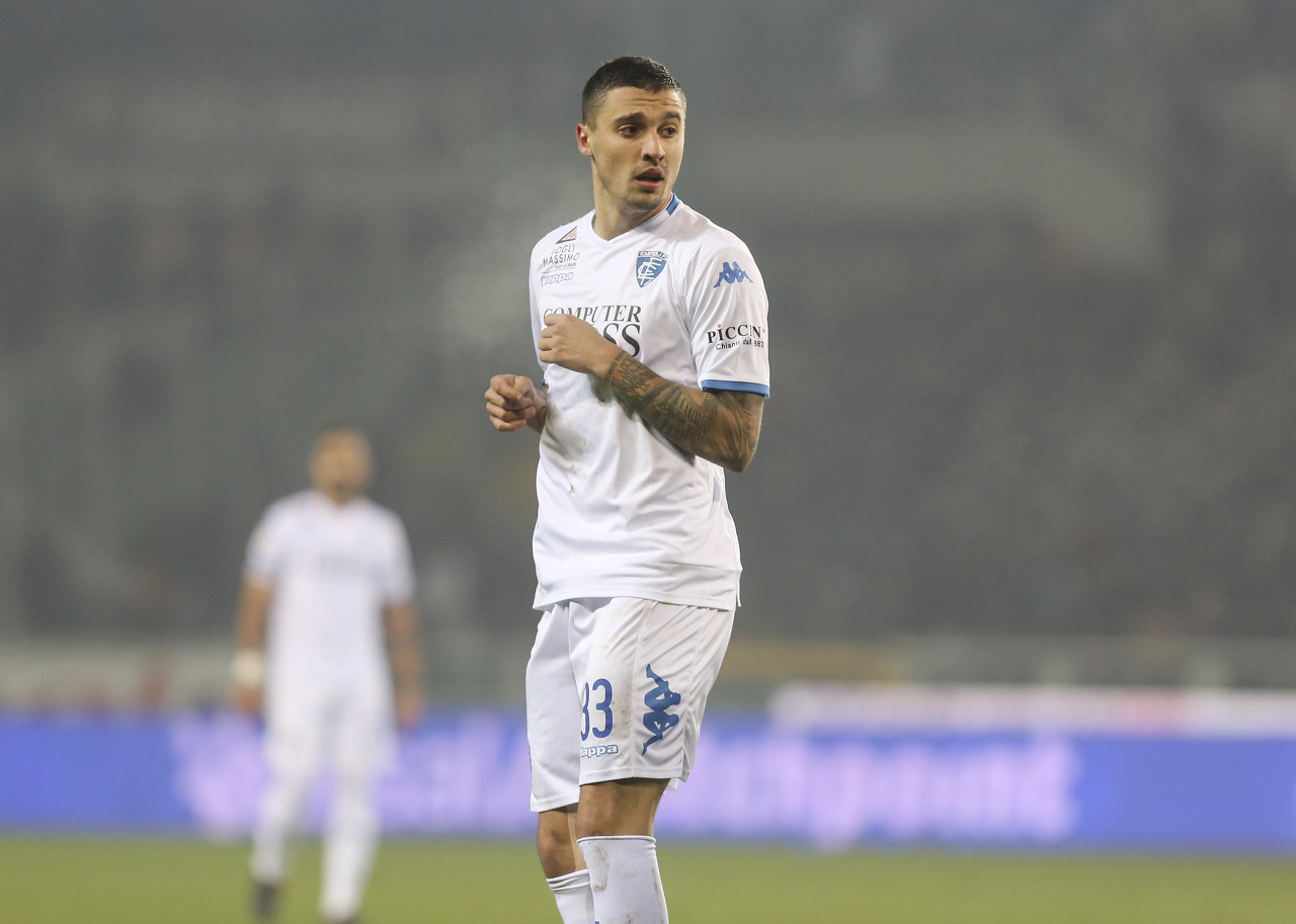 都体:克鲁尼奇要米兰匹配费内巴切的报价,要300万-350万欧年薪