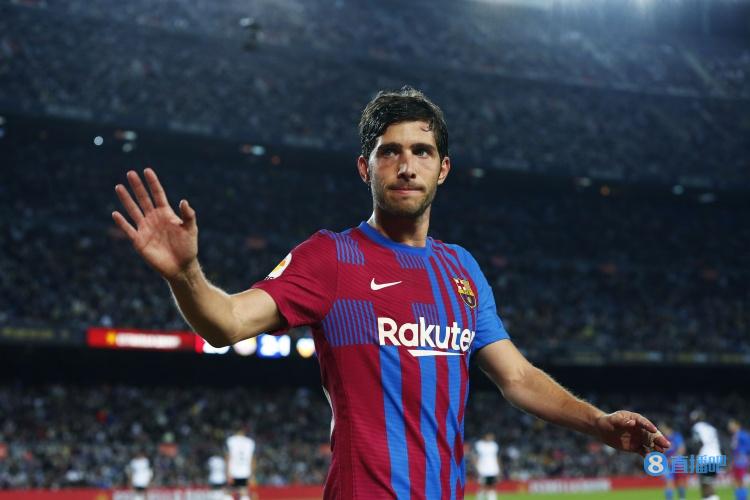 拉玛西亚美国分校?世体:罗贝托考虑下赛季前往美国踢球