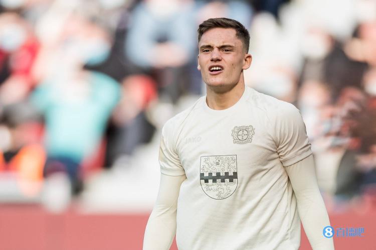 世体:巴萨在关注维尔茨但难满足1亿欧要价,拜仁也对球员有意