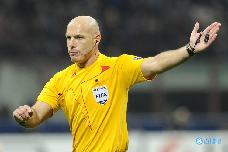 记者:裁判公司主管韦伯将在下周二发表对利物浦误判的看法