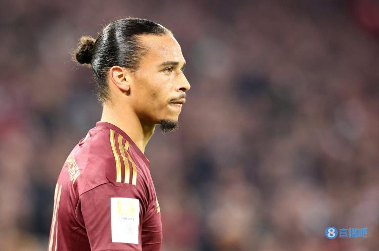 法尔克：拜仁还未与萨内谈续约，球员正在考虑是否今夏寻求新挑战