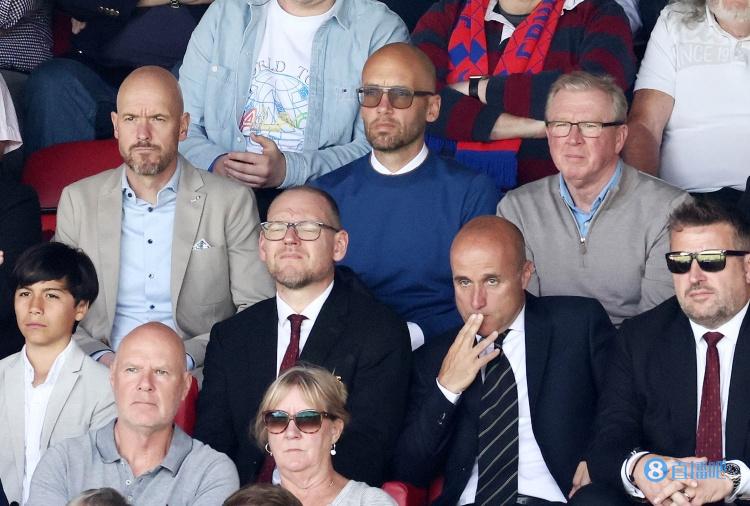 邮报:阿贾克斯想挖角曼联助教,但很可能失败