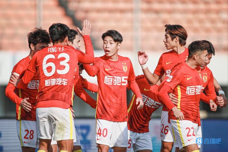 沧海桑田!仅一年时间,中超广东球队由4队缩减为仅剩梅州一家