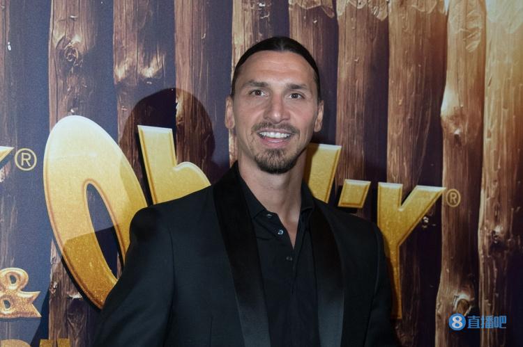 伊布：巴萨的主教练想尽办法卖掉我，当时小罗邀请我加盟米兰