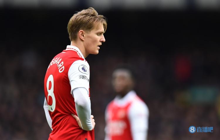 厄德高本场数据：3射0正，过人等数据挂零，1次失良机，评分6.6分