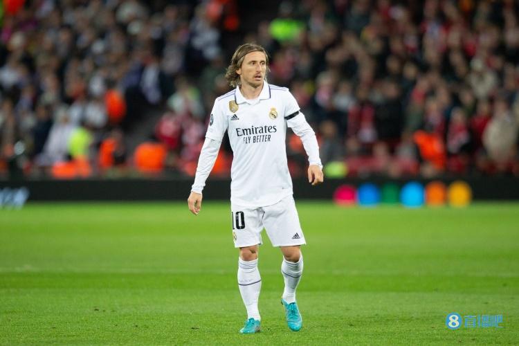 欧冠前三轮关键传球榜:斯滕斯居首,莫德里奇、拉基蒂奇二三位